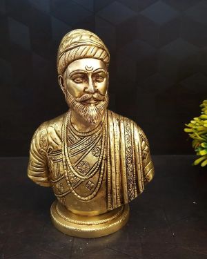 Brass Veera Shivaji Idol 7.5″ / Pure & Antique