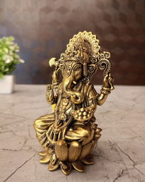 Brass Fine Art Ganesha Sitting On Lotus Base 4″