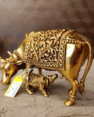 Brass Fine Art Cow And Calf / Very Good For Home Kamadenu Statue 4″