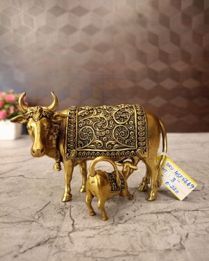 Brass Fine art Cow and Calf 3″