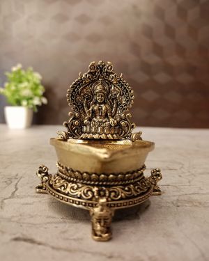 Brass Fine art Lakshmi diya 3″