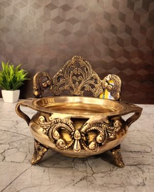 Brass Designer Uruli For Home Decor 6.5″