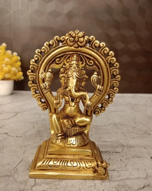 Brass Super Fine ganesha With Design Arch Idol 6 Inch