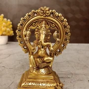 Brass Super Fine ganesha With Design Arch Idol 6 Inch